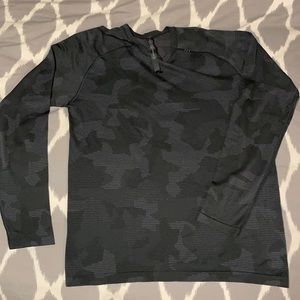Lululemon metal vent long sleeve shirt